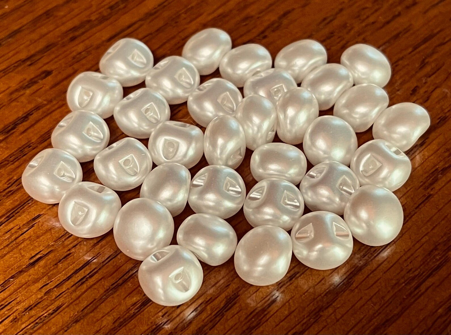 Creamy White Pearl Shank Buttons, 11.5mm